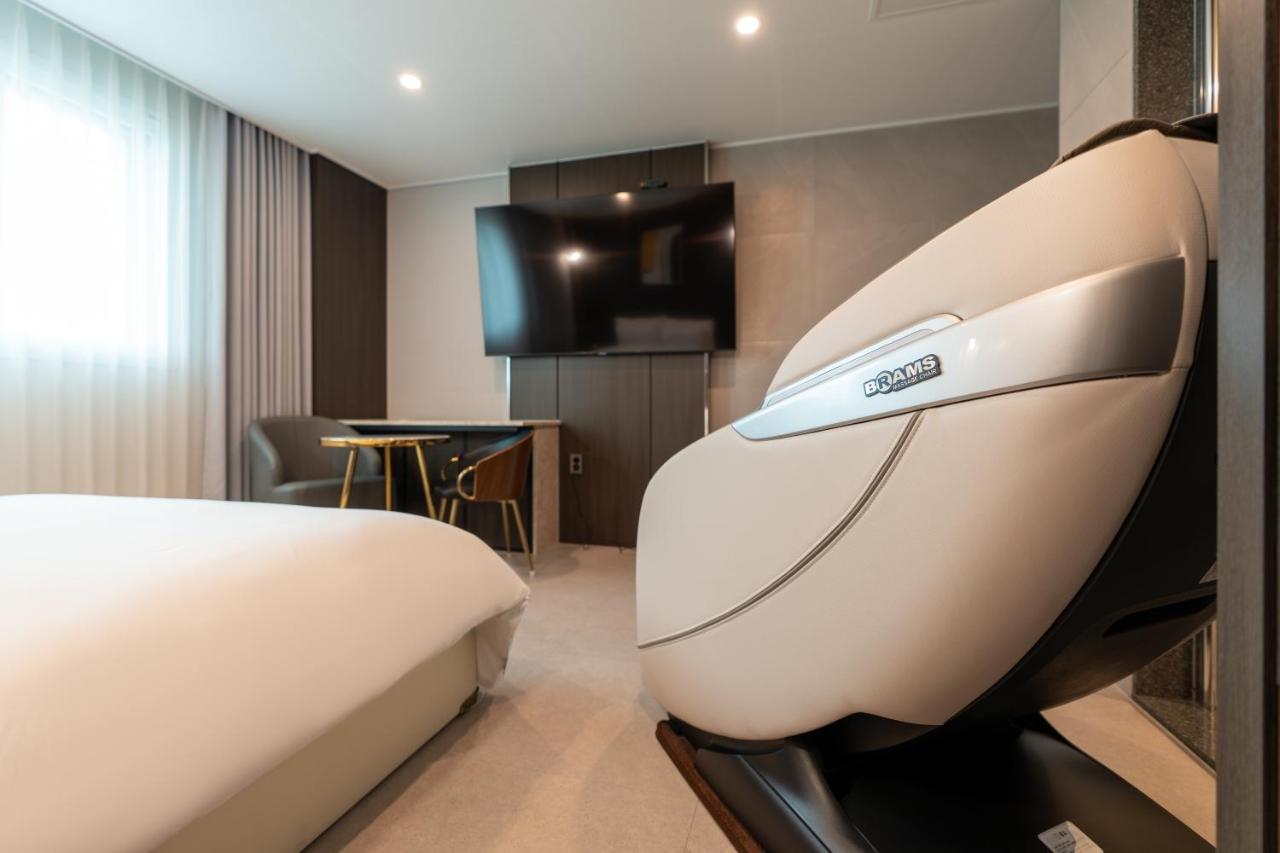 Jecheon Hound Hotel Chech'ŏn Esterno foto