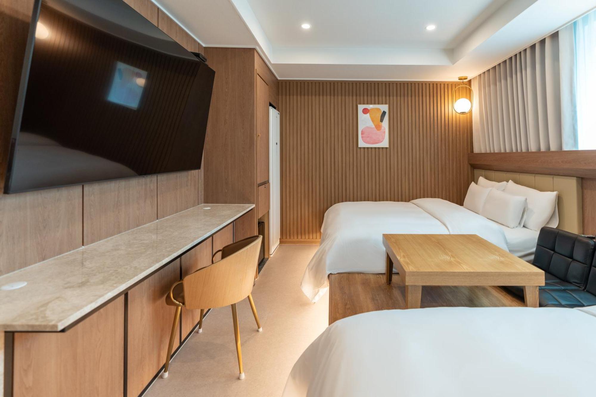 Jecheon Hound Hotel Chech'ŏn Esterno foto