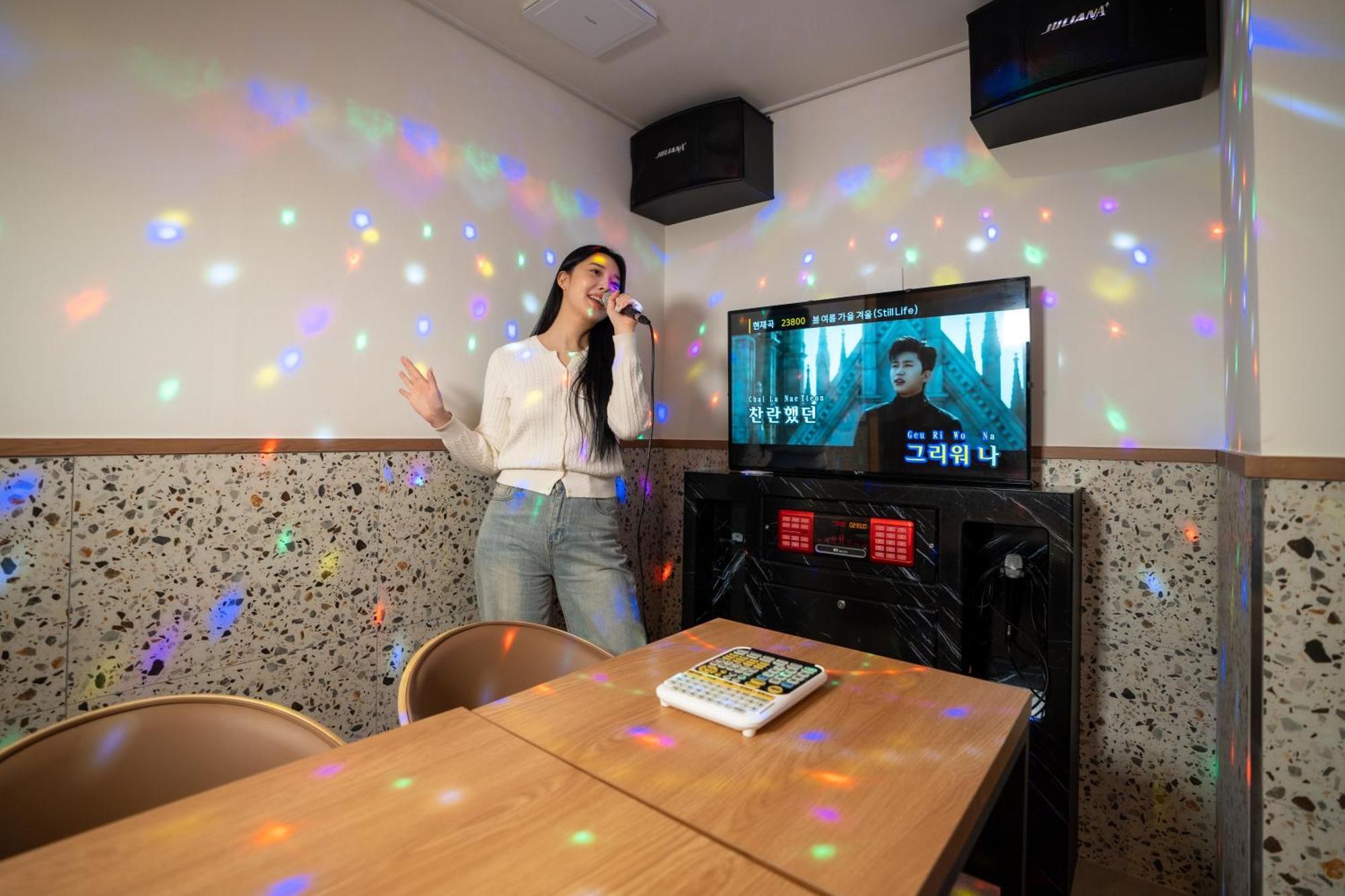 Jecheon Hound Hotel Chech'ŏn Esterno foto